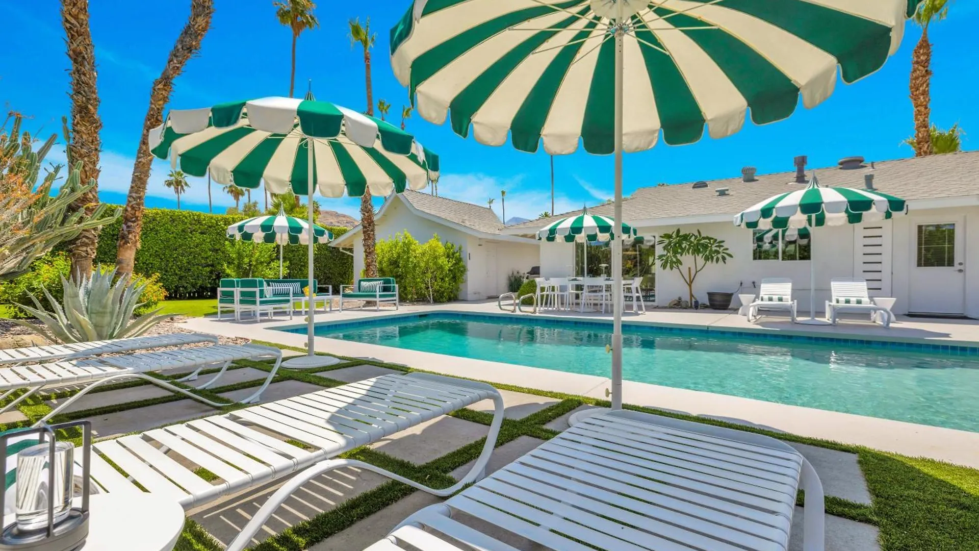 Holiday home The Dexter Palm Springs Permit #9690 Villa